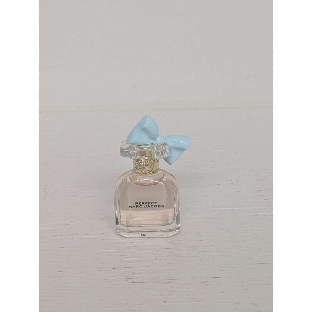 Marc Jacobs Ladies Perfect EDP 0.16 oz Fragrances 3614227190603 - Picture 4 of 4